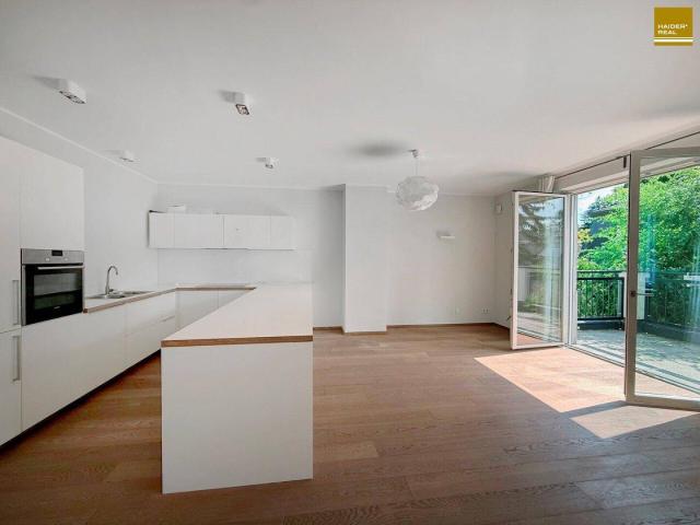Toplage Altstadt, 3 Zi./Terrasse, Grünblick, Garagen Stellplatz
