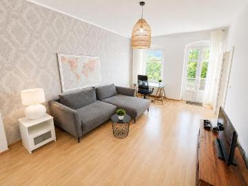 Toplage: Bezugsfreie 2 Zimmer Wohnung + Balkon + EBK