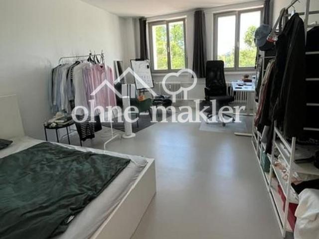 TOPLAGE ! Helle, sanierte 2 Zimmer Wohnung mit Mainblick