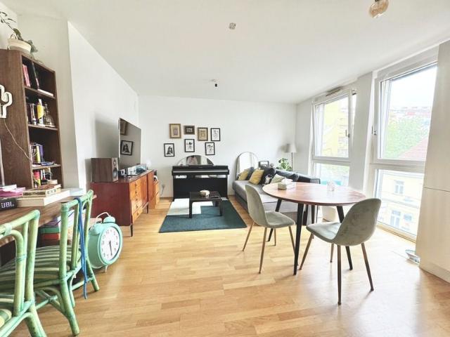 TOPLAGE | HELLE 2 ZIMMER | OPTIMALE RAUMAUFTEILUNG | U BAHN NÄHE