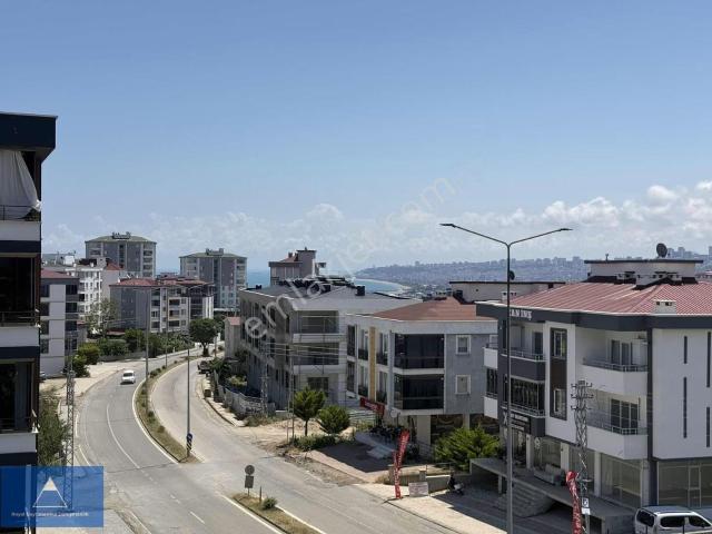 Toplu Konut Bulvarına Cephe Eşyalı Deniz Manzarılı 1+1