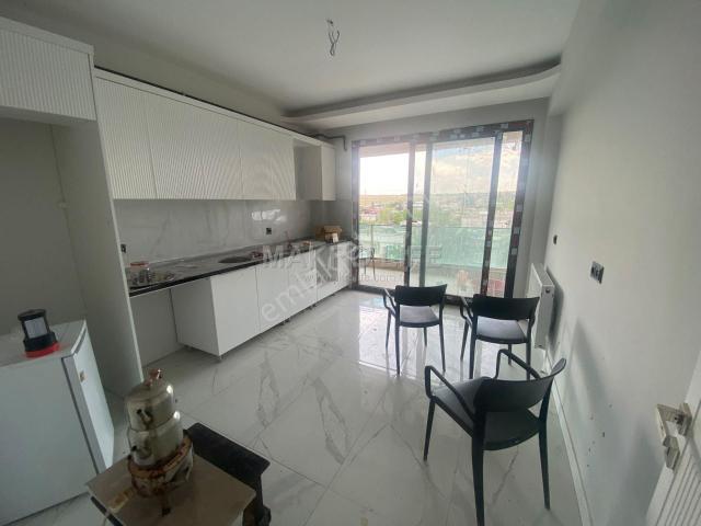 Toplu Konut Merkezi Konumda Satılık 3+1 Sıfır Daire