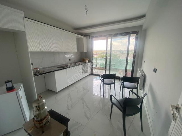 Toplu Konut Merkezi Konumda Satılık 3+1 Sıfır Daire