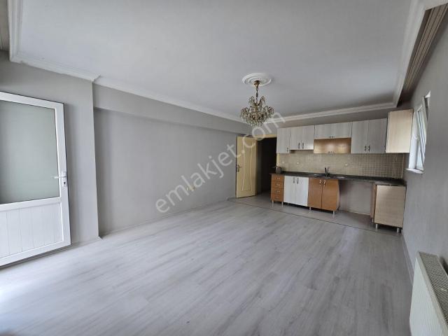 Toplum Sağlığı Yakını Satılık 2+1