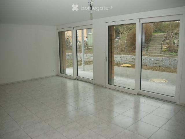 Topmoderne 4.5 Zimmerwohnung mit Garten in ruhigem Quartier nähe Bahnhof