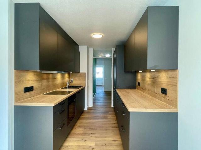 Topp, sanierte 3,5 Zimmer Wohnung in Zentrumslage von Sindelfingen mit Außenstellplatz!