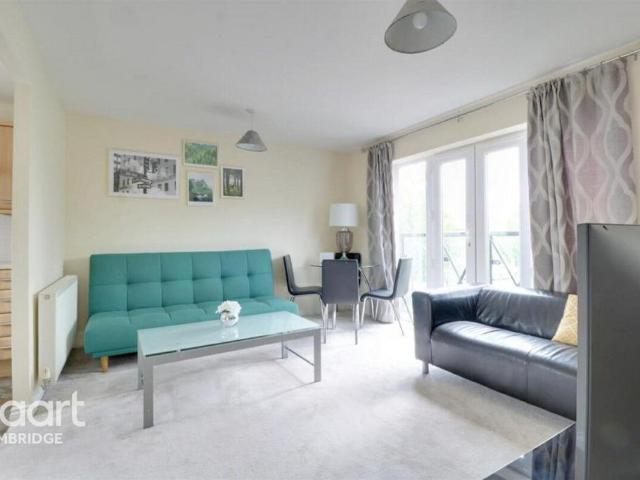 Topper Street, Cambridge 2 bed flat to rent £1,470 pcm £339 pw