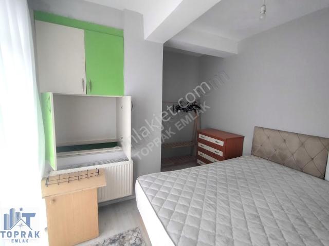 Toprak Emlaktan Anadolu Ün. Yakını Eşyalı 2+0 Kiralık Daire