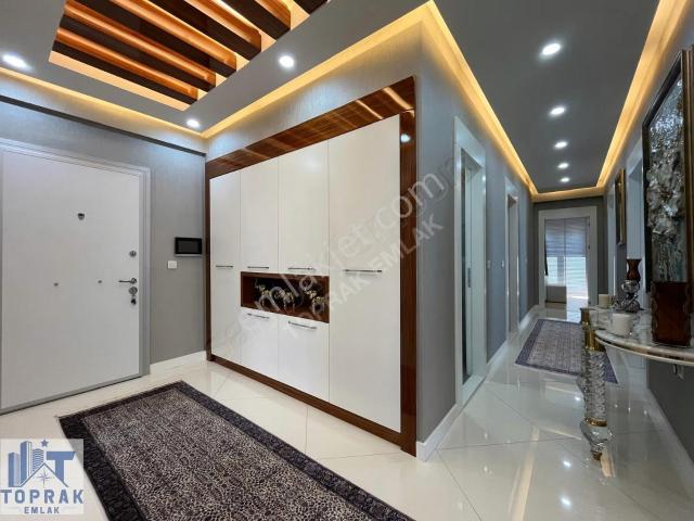 Toprak Emlak'tan Batıkent Mh / Eşyalı / Satılık 4+1 Lüks Daire