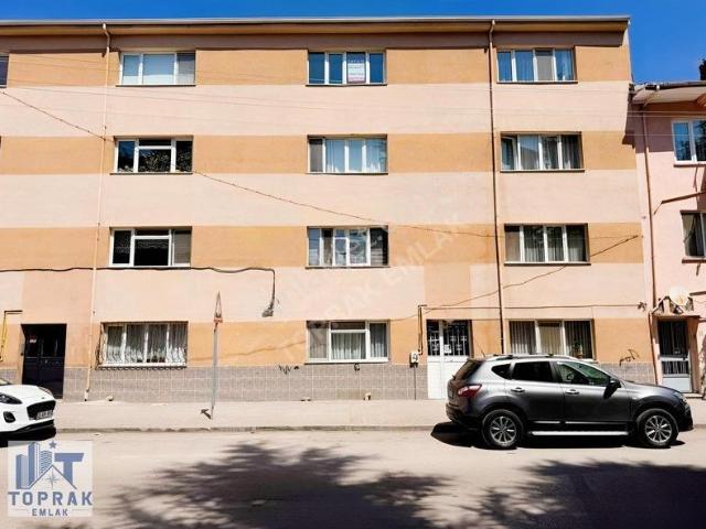 Toprak Emlaktan Osmangazi Mh Basınşehitleri Cd.yakını Kiralık2+1