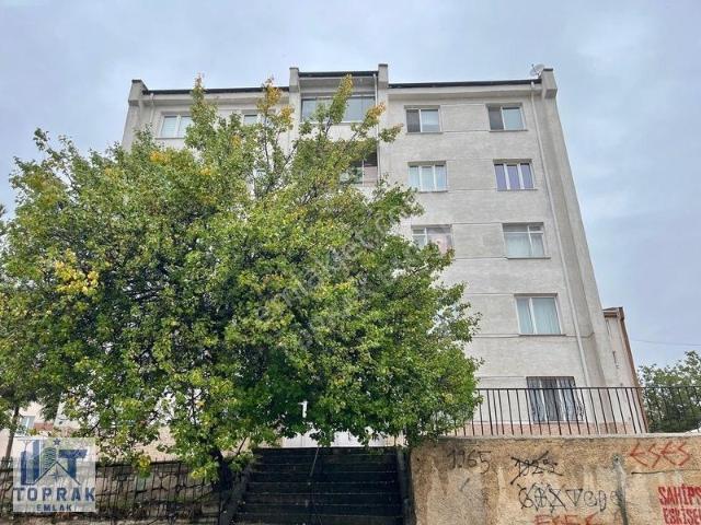 Toprak Emlak'tan Uluönder Mh / Ara Kat / Kiralık 2+1