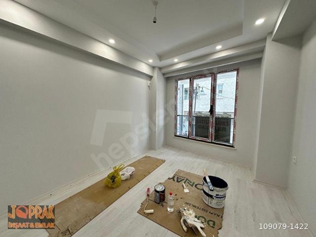 TOPRAK İNŞAAT & EMLAKTAN YEŞİLTEPE MAH.DE SATILIK FIRSAT DAİRE!
