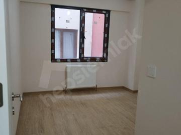 TOPRAK İNŞAAT & EMLAK'TAN Zeytinburnu Beştelsiz Mahallesi'nde Satılık 3+1 Daire