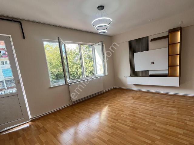 Topraklık Ta 2+1 Ön Cephe ara Kat Masrafsız Daire