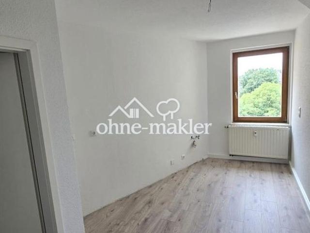 Topsanierte 2 Raum Dachgeschoss Wohnung in zentrumsnaher Lage