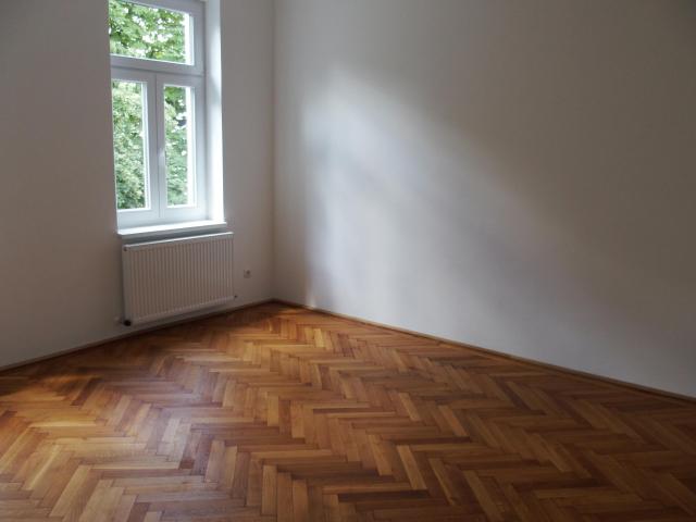 Topsanierte Altbauwohnung in der Hardtgasse