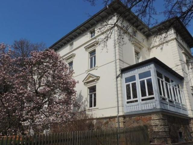Topsaniertes und vollvermietetes Renditeobjekt in guter Lage mit Park, Garagen und Stellplätzen!