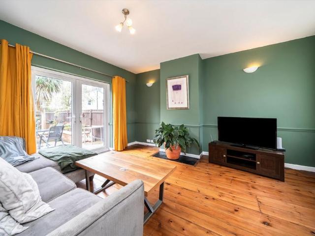 Topsham Road, London SW17 4 bed house to rent £4,000 pcm £923 pw