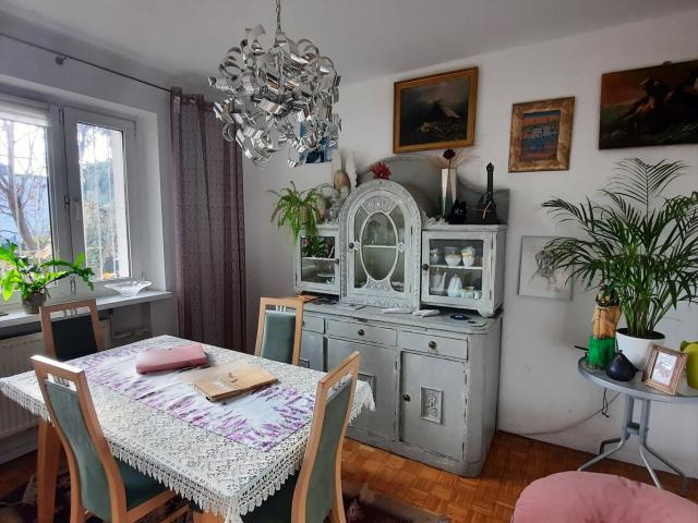 Dom z ogrodem i tarasem w spokojnej lokalizacji