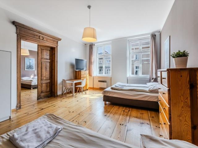 Kamienica na Starówce z 8 apartamentami i lokalami