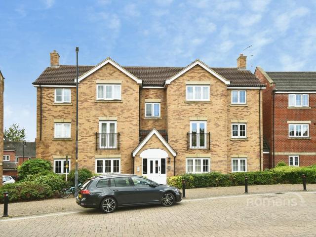 Torun Way, Swindon, Wiltshire, SN25 2 bed flat to rent £1,000 pcm £231 pw