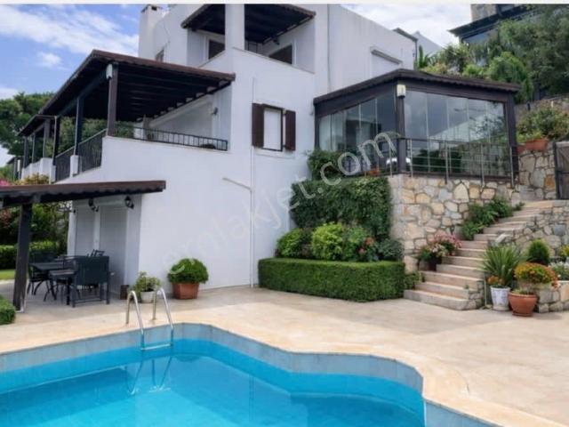 Torbada Full Deniz Manzaralı Müstakil Havuzlu 5+1 Villa
