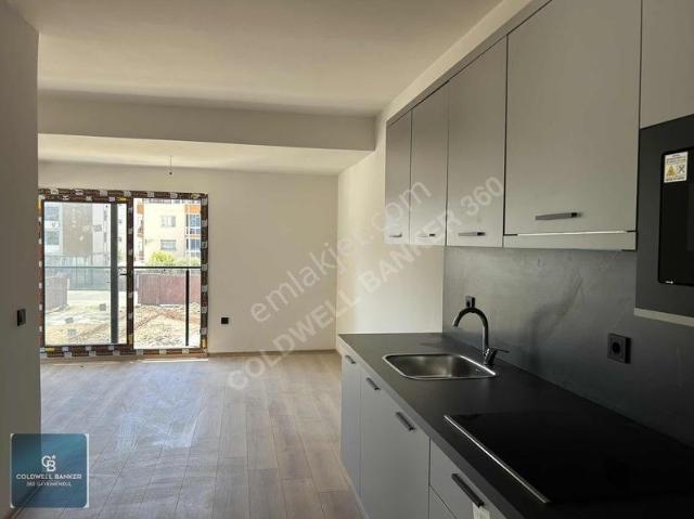 Torbalı Avlu Projesinde Satılık Köşe 1+1 Manzaralı Daire