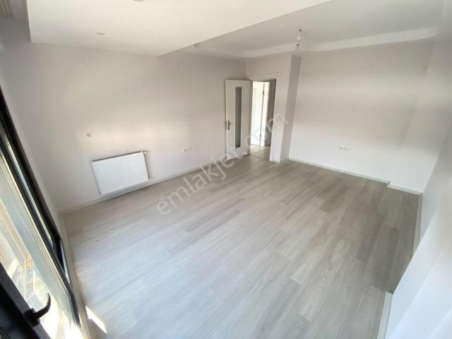Torbalı Batı Gayrimenkul Den Kiralık 2+1 Daire