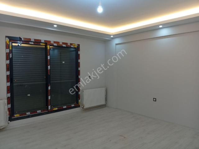 Torbalı Batı Gayrimenkul Den Kiralık 2+1 Zemin Kat