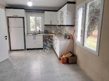 Torbalı Dağkızılca Köyünde Satlık 351m2 Baçe İçinde 60m2 Çatı Ev