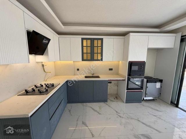 Torbalı Mah. 160m² 3+1 Havuzlu Site Arakat Gözde Konum Lüx Daire