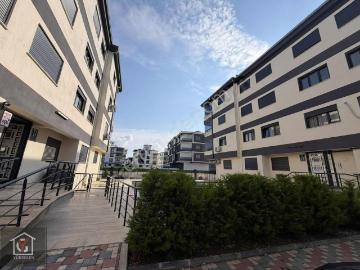 Torbalı Mahallesinde 2+1 Havuzlu Site İçerisinde