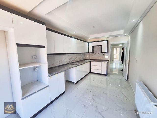 Torbalı Muratbeyde Havuzlu Sitede 3+1 Daire 6.200.000 TL