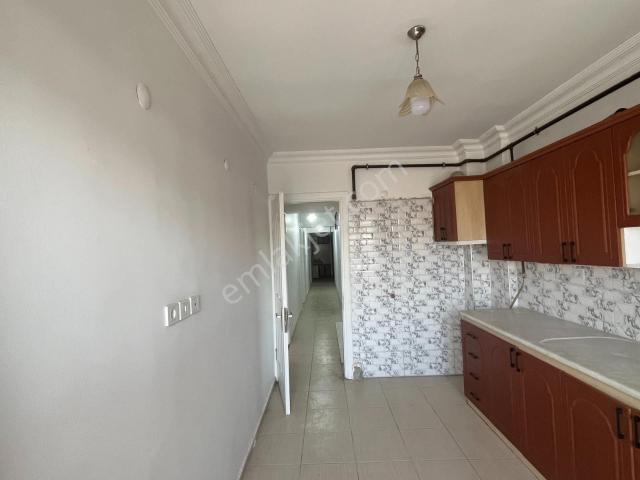 Torbalı Tepeköy Mah Çarşı Merkezde 3+1 Satılık Geniş Daire