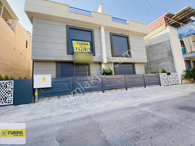 Torbalı Türkmenköy'de Satılık Tribleks Villa