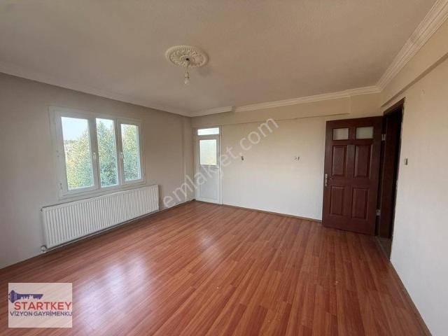 Torbalı Yazıbaşı Mahallesi'nde Kiralık 2+1 Ara Kat Daire