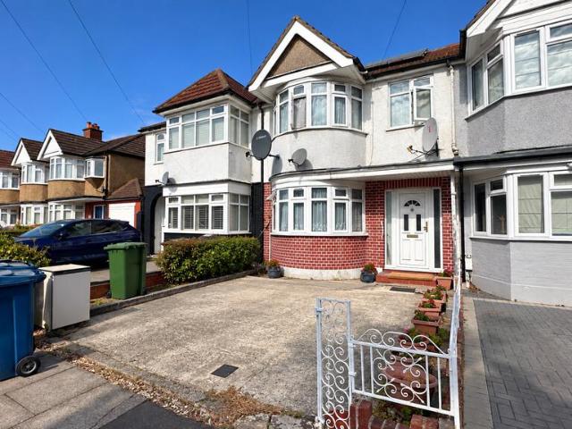 Torbay Road, Harrow 4 bed terraced house to rent £2,650 pcm £612 pw