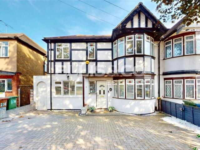 Torbay Road, Harrow, HA2 5 bed semi detached house to rent £2,850 pcm £658 pw