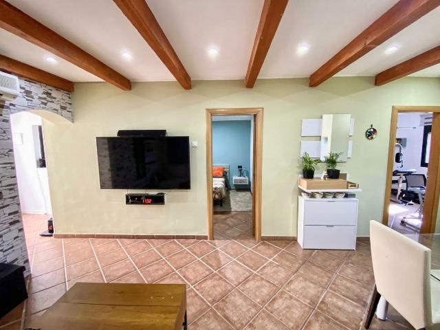 Tordera | Vivienda de 2 habitaciones con amplio patio y entrada independiente