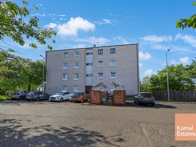Torgyle Street, Glasgow, 5 G23, 2 bed flat to rent, £995 pcm | PrimeLocation