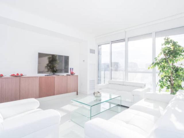 Toronto Furnished Condo Rental at Parade Immaculate 3 Bed, 3 Bath plus 2 Balconies and Superb Decor in Entertainment District