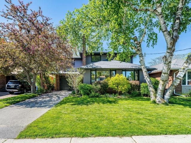 Toronto Furnished Detached Executive Home Elegant 5 Bed, 2.5 Bath with Luxury Appliances and Outdoor Kitchen