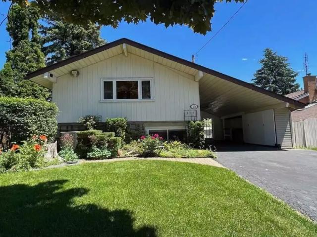 Toronto Furnished House for Rent Elegant 3 Bedroom Detached Home with Private Hot Tub in Scarborough, Toronto