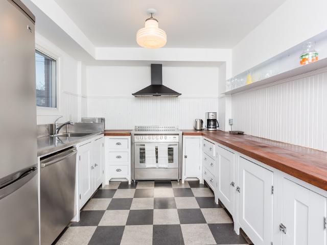 Toronto Furnished House for Rent Spacious 4 Bed, 2 Bath with Gorgeous Decor and High End Finishes