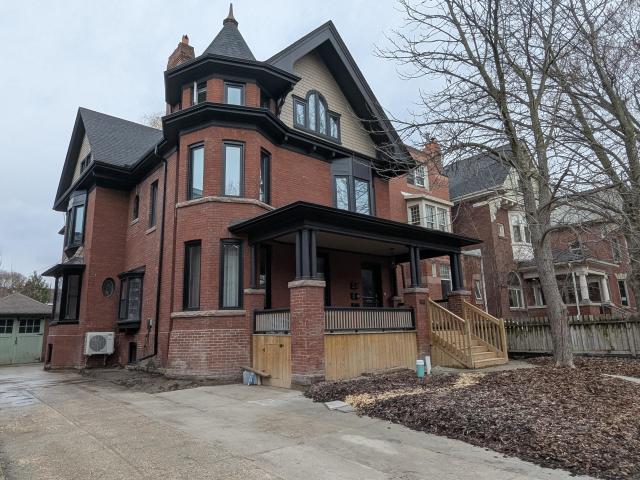 Toronto Furnished House for Rent Spacious 3 Bedroom Entire Floor Suite with Private Entrance and Air Conditioning