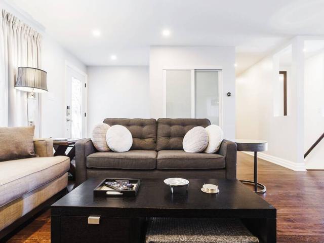 Toronto Furnished House Rental 3 Bedroom, 2 Bathroom with High End Kitchen in Etobicoke
