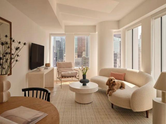 Toronto House — 1 Bed + 1 Bath