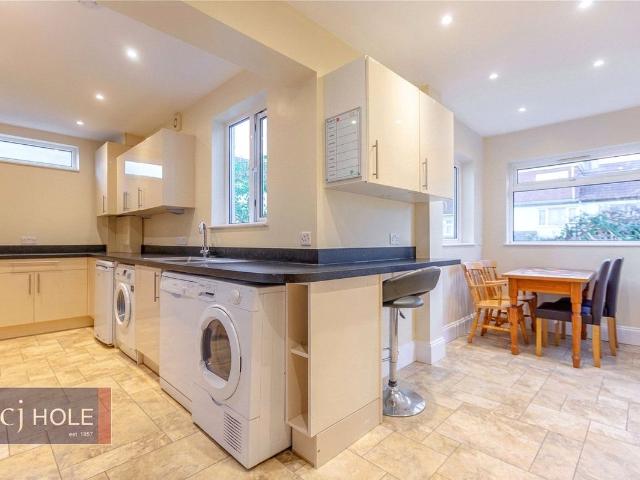Toronto Road, Horfield, Bristol BS7, 6 bed semi detached house to rent, £4,000 pcm | PrimeLocation