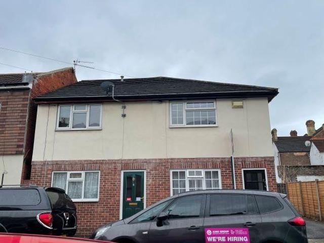 Toronto Road, Portsmouth PO2 1 bed flat to rent £900 pcm £208 pw