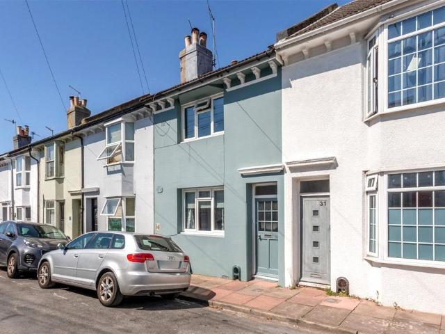 Toronto Terrace, Brighton BN2 4 bed terraced house to rent £2,100 pcm £485 pw